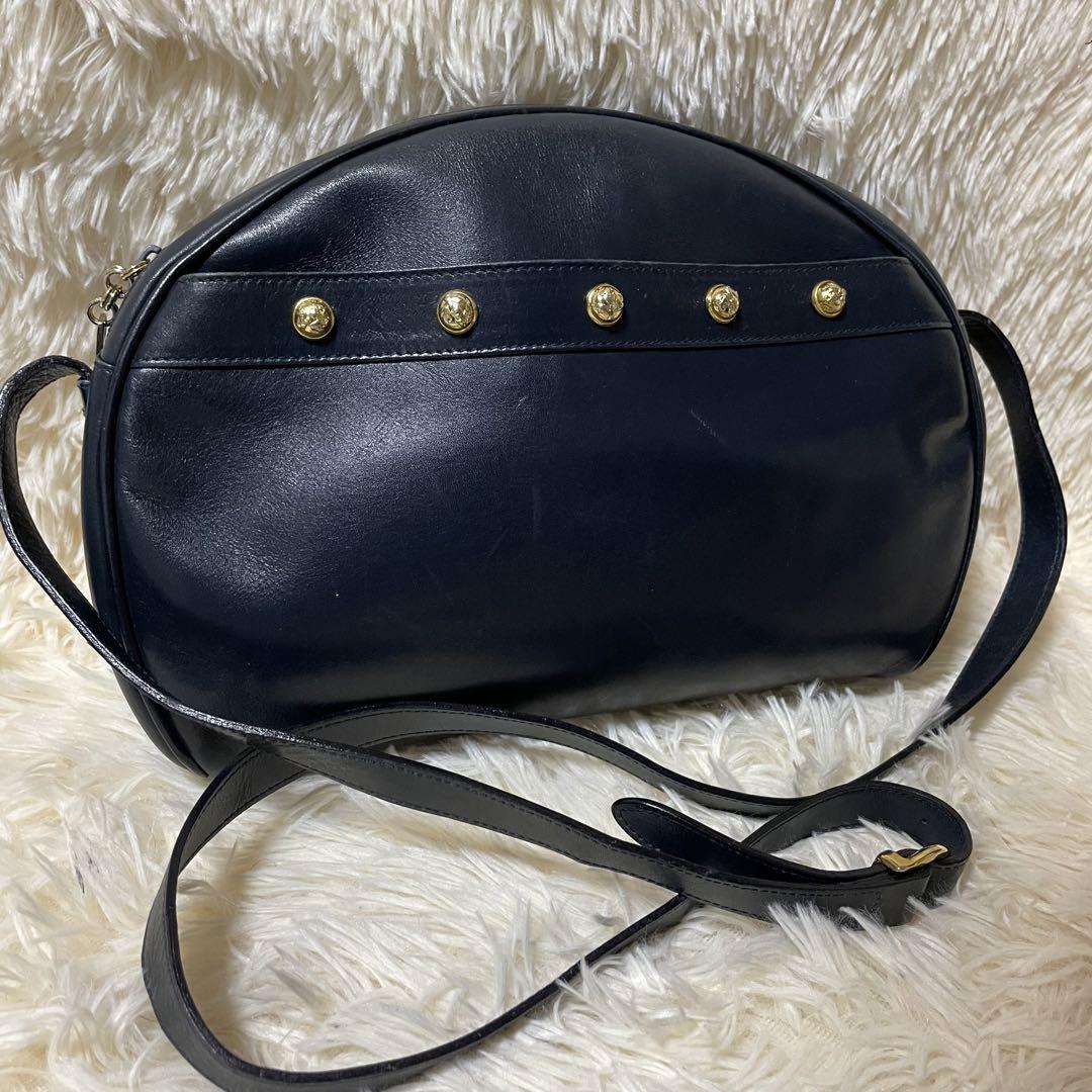 Ferragamo ショルダーバッグ　ヒールスタッズ　ネイビー系