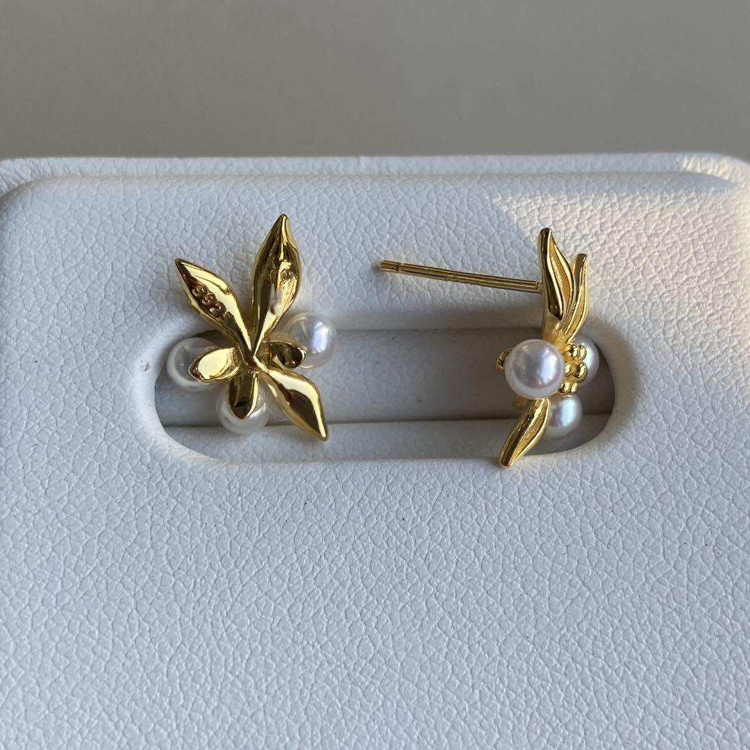 ゴールドメッキ 花とパールのスタッドピアス