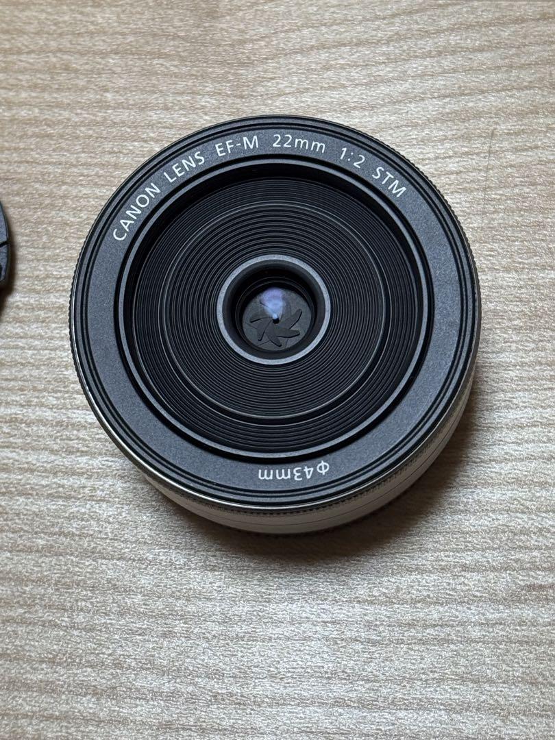 Canon EOS M100 2レンズ付き