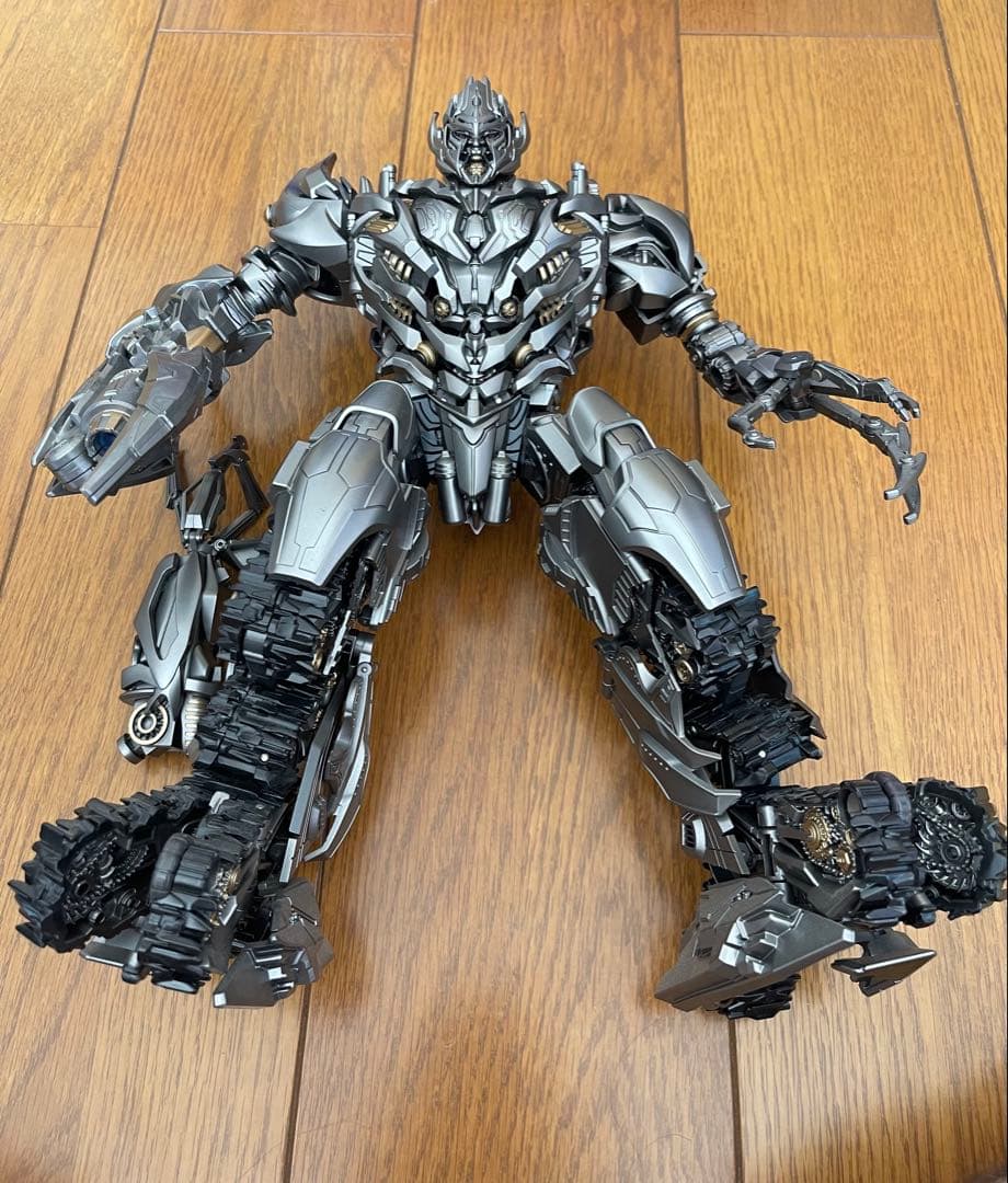 メガトロン似 トランスフォーマー 非正規 LS-06 Black Mamba