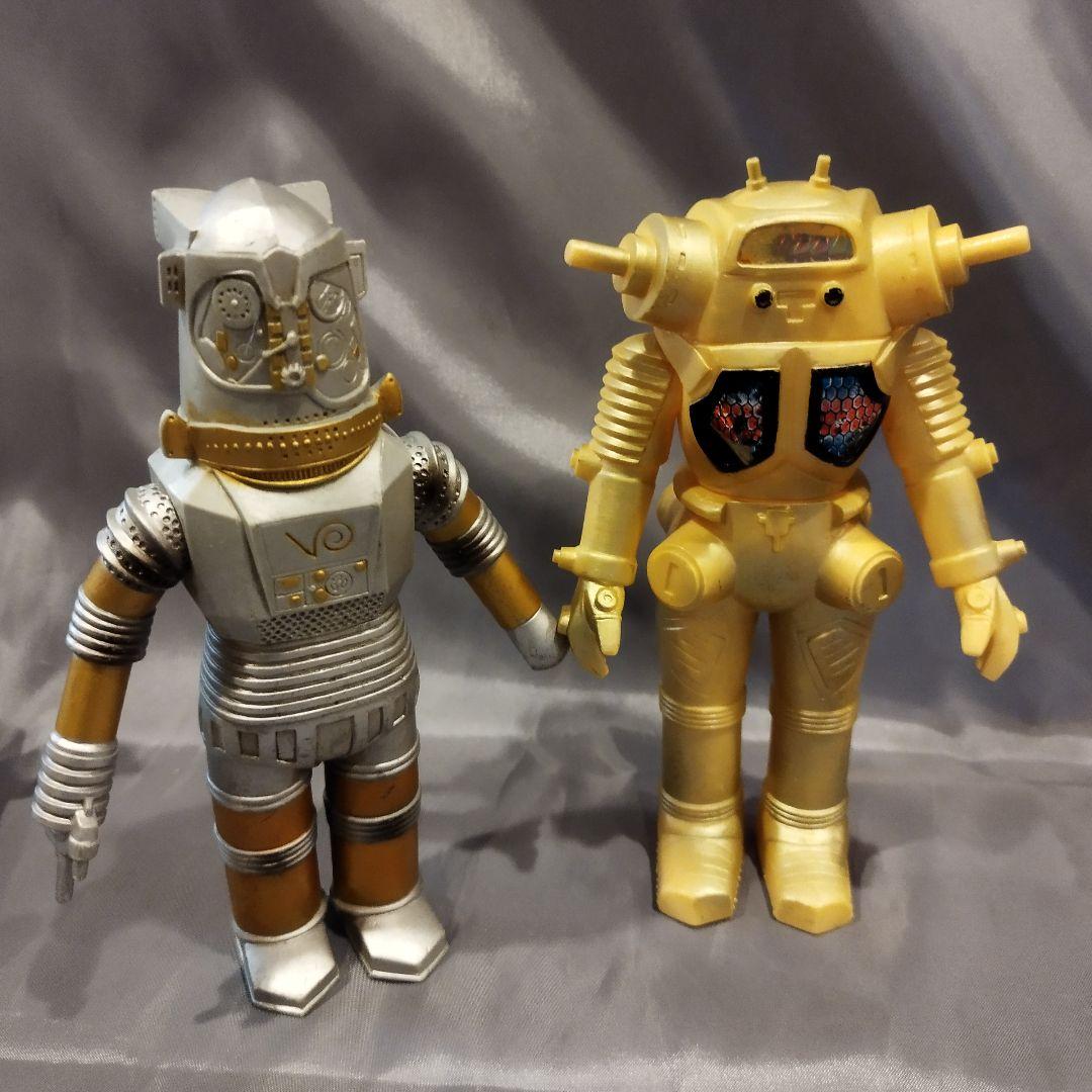 ウルトラ怪獣 1983年製 ソフビ人形 中古品9体セット - メルカリ