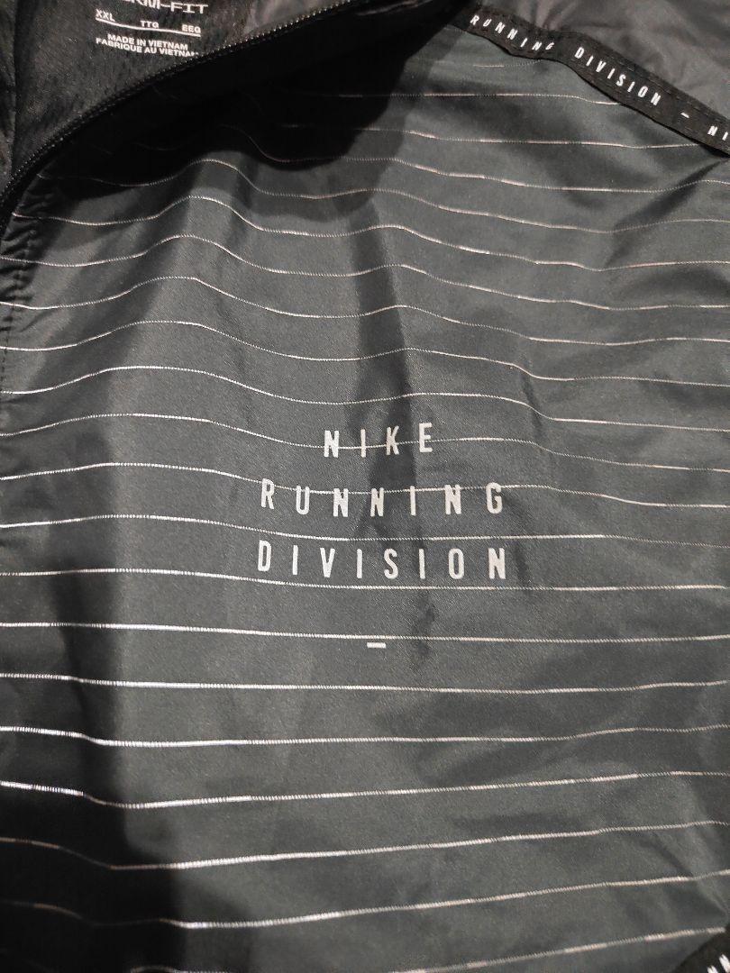 NIKE　RUNNING　DIVISION　ランニングウェア　トレーニングウェア