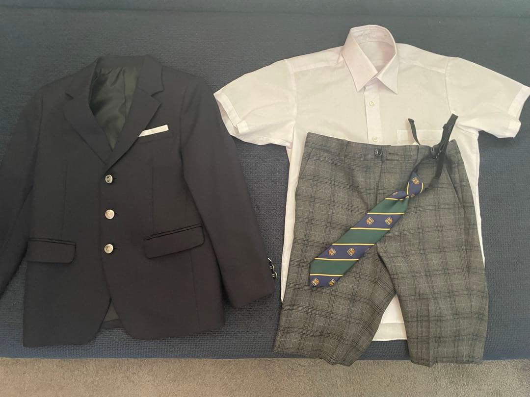 【美品】キッズフォーマルスーツ　BEAMS DESIGN 130cm 5,980円