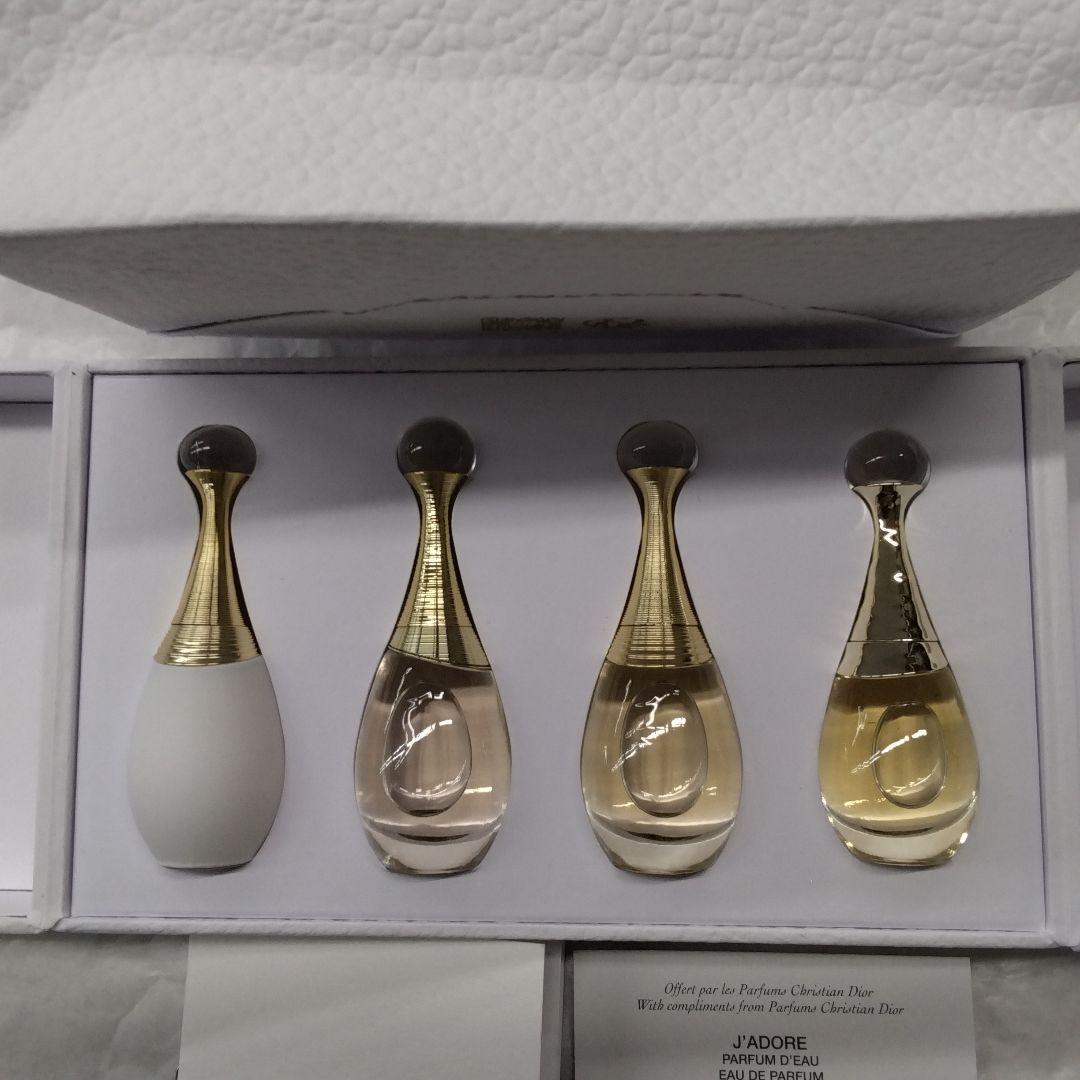 Dior 香水セット 4本入り ギフトボックス DIOR 香水4本セット ギフトボックス - メルカリ