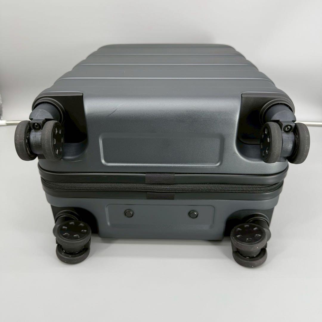無印良品 ハードキャリーケース 36L グレー
