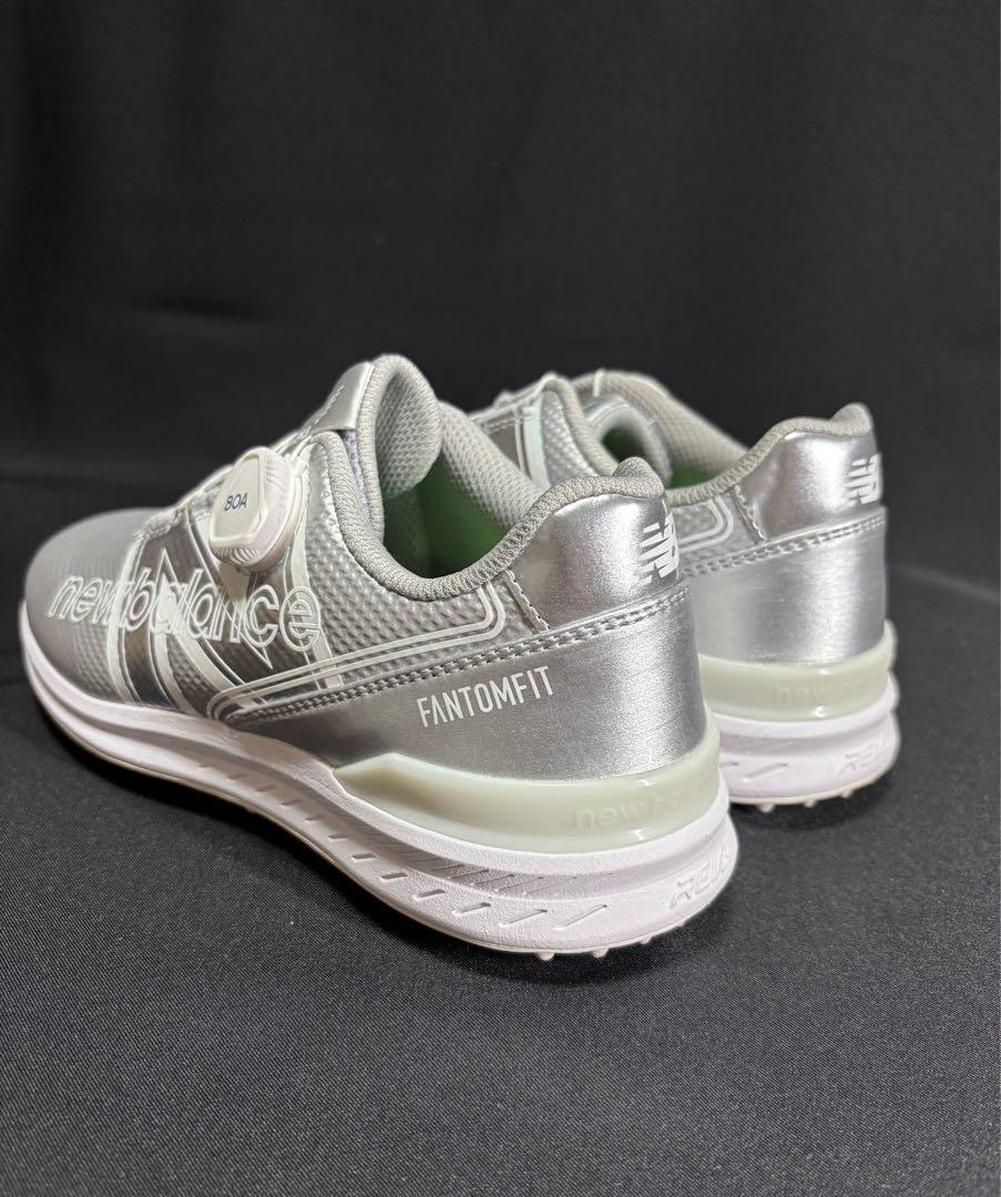 New Balance 軽量ゴルフシューズ シルバー - メルカリ