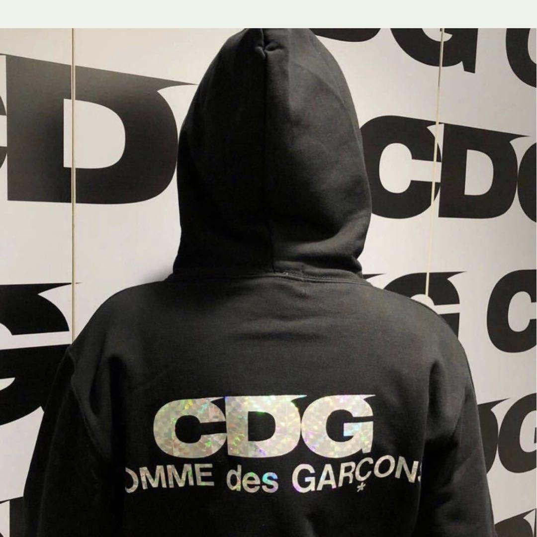 CDG ホログラムパーカー早いもの勝ち