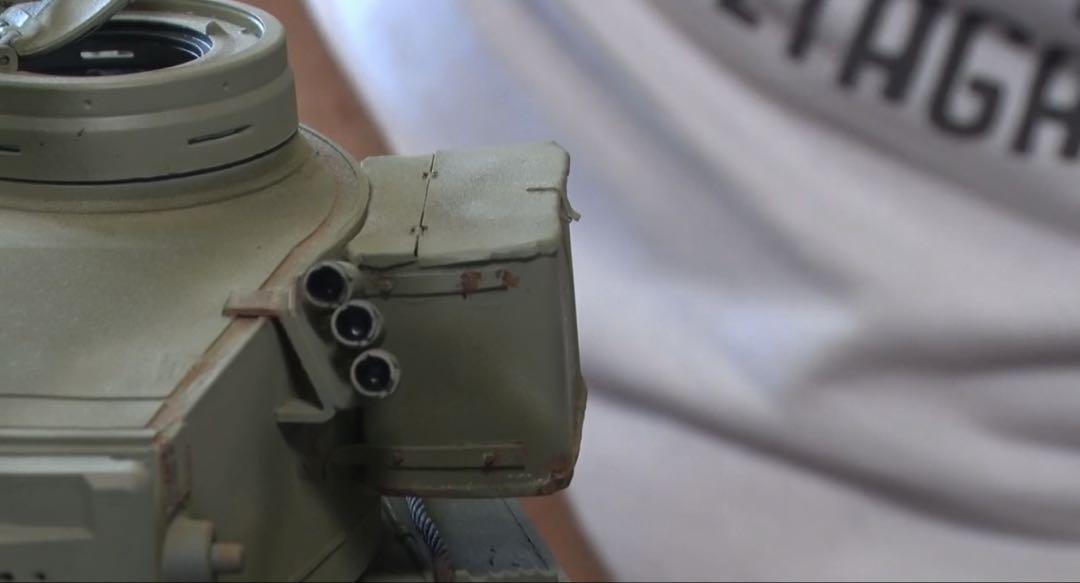 ヘンロン製ラジコン戦車1/16 タイガーI型　世田谷ベース風