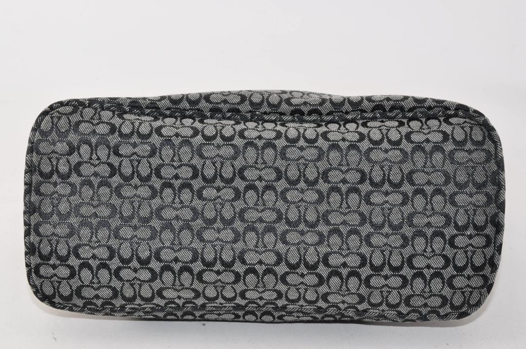 美品 COACH コーチ 6332 アクセサリーポーチ ミニシグネチャー