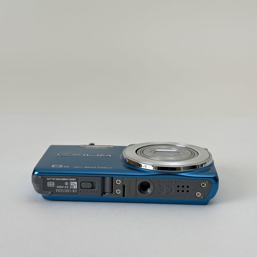 CASIO EXILIM EX-ZS25 コンデジ