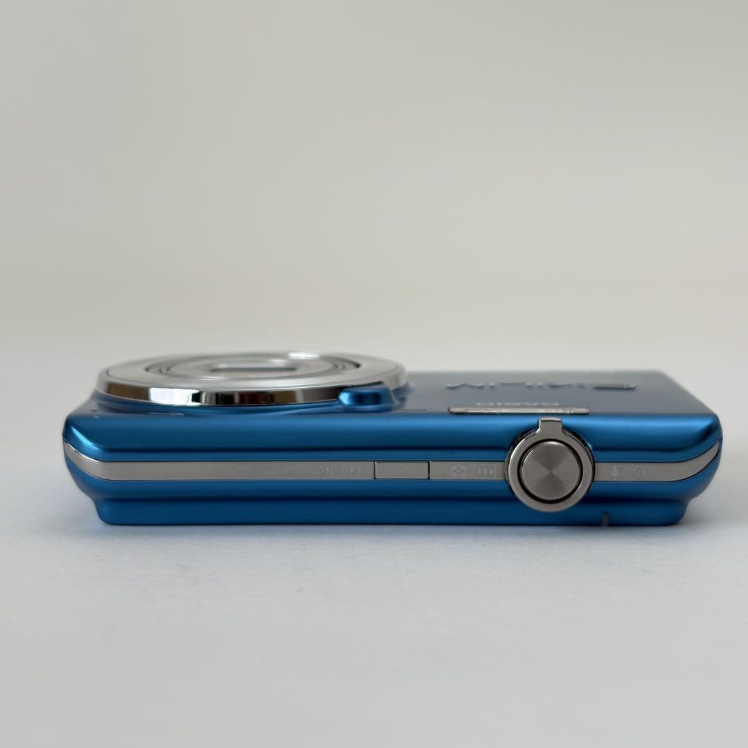 CASIO EXILIM EX-ZS25 コンデジ