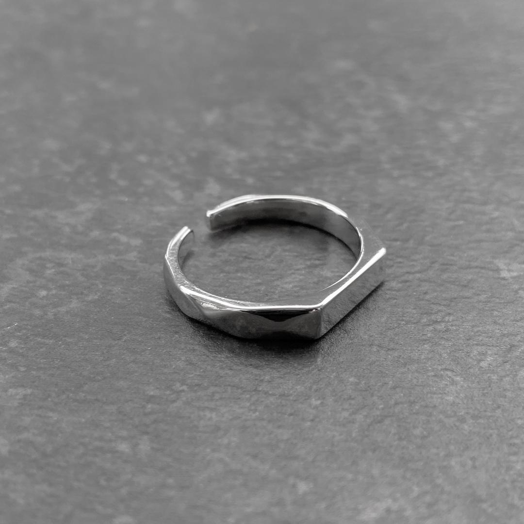 シルバーリング925 細面 印台 オープンリングA - アクセサリー
