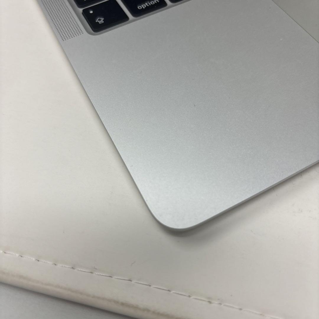 MacBook本体 MacBook Air 13inch