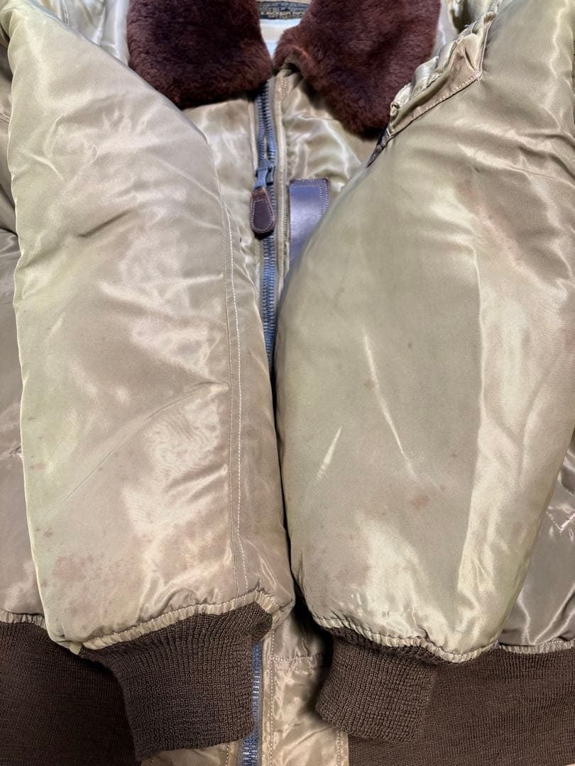 バズリクソンズ ミリタリージャケット B-15C オリーブ 42 バズリクソンズ ミリタリージャケット B-15C オリーブ 42