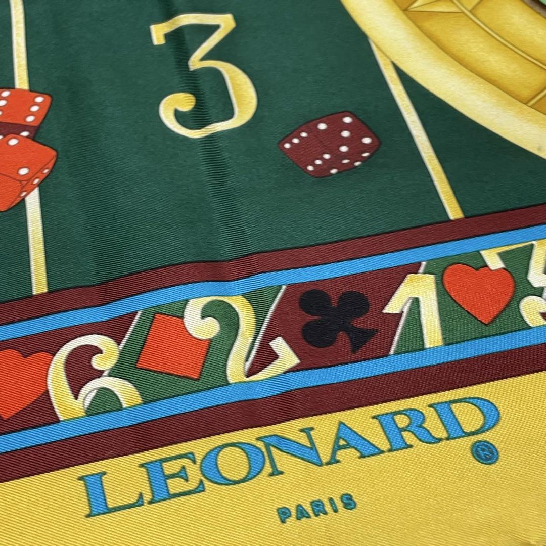 LEONARD レオナール スカーフ 総柄 シルク100% 大判 ♦️美品 LEONARD レオナール 大判スカーフ シルク100% - メルカリ