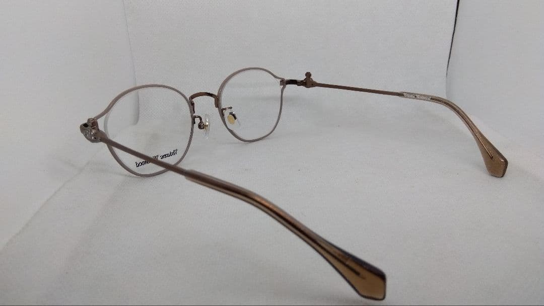 個性的☆ヴィヴィアンウェストウッドメガネ40-0024(新製品未使用)GR&MB 個性的☆ヴィヴィアンウェストウッドメガネ40-0024(新製品未使用)GR&MB