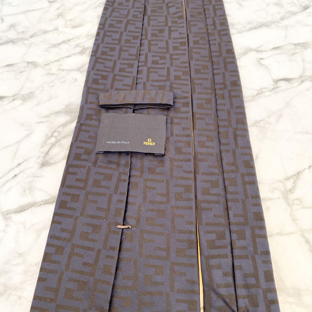 ✨極美品✨FENDI ネクタイ 近年モデル ズッカ柄 ビジネス 人気
