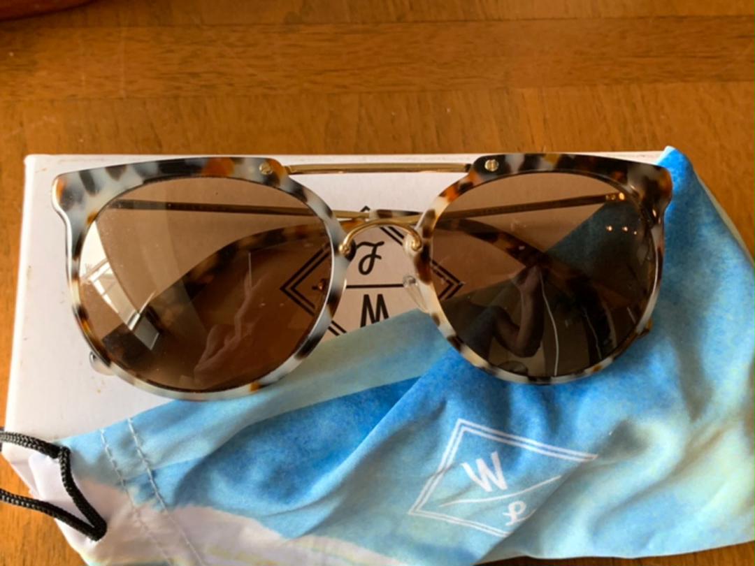 WONERLAND ワンダーランドサングラス 美品 小物
