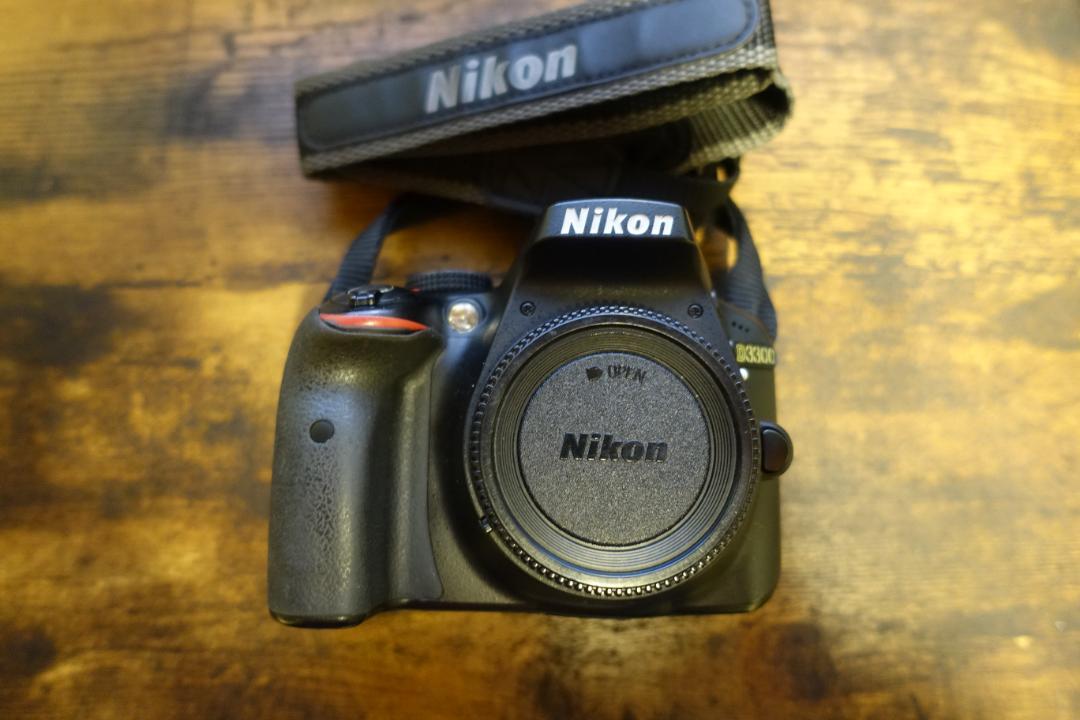 NIKON D3300ボディ+ストラップ付 NIKON D3300ボディ+ストラップ付