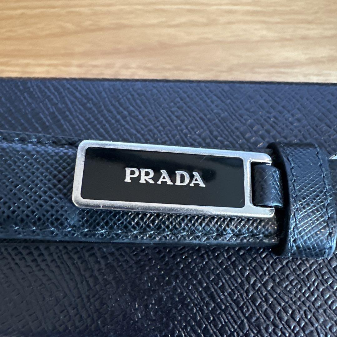 Prada プラダ サフィアーノレザー キーリング ブラック
