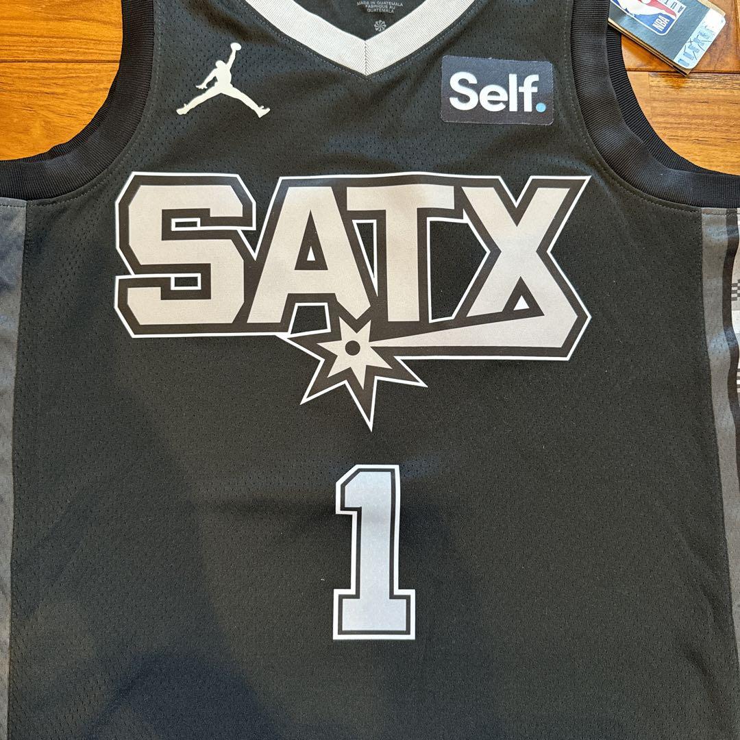 NBAビクターウェンバンヤマ サンアントニオスパーズ　ユニフォーム
