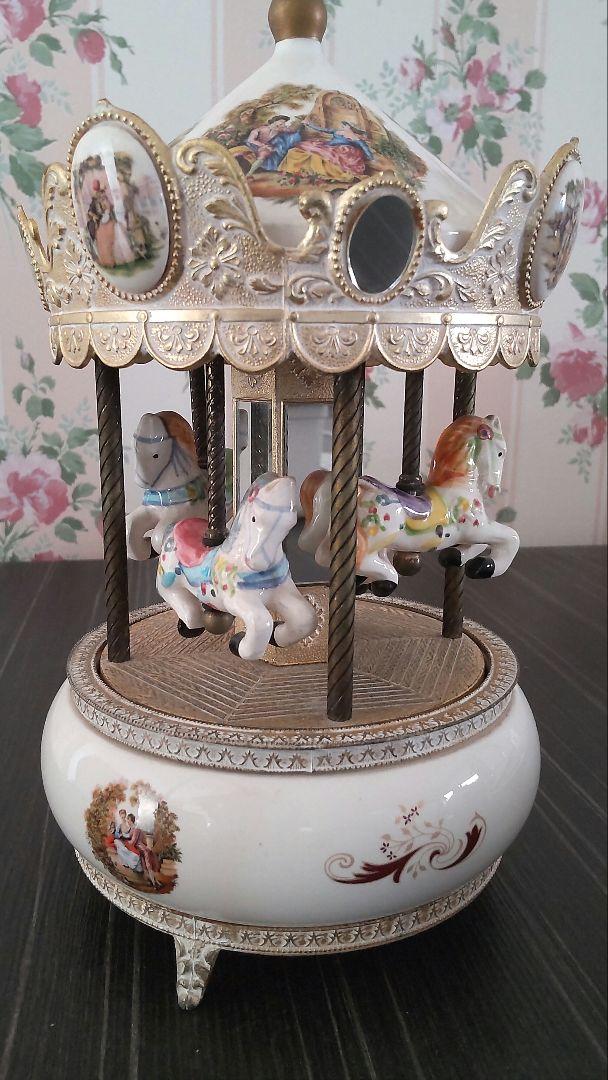 オルゴール　メリーゴーランド　陶器製