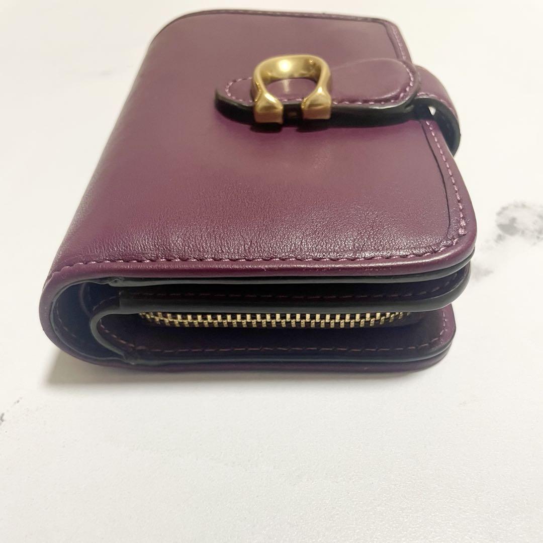セール(SALE)開催中！ファッション通販 COACH レディース二 パープル コーチタビーミディアムウォレット 小物