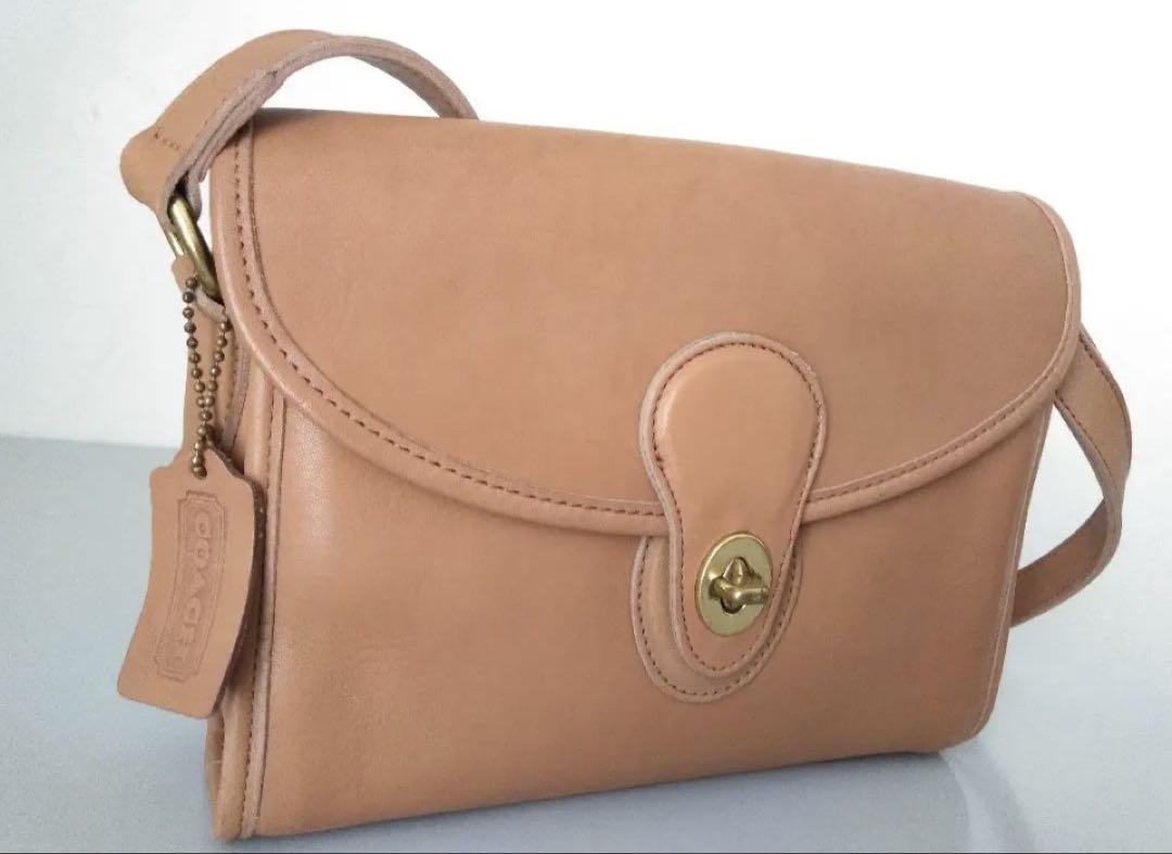 COACH コーチ オールドコーチショルダーバッグ キャメル - メルカリ