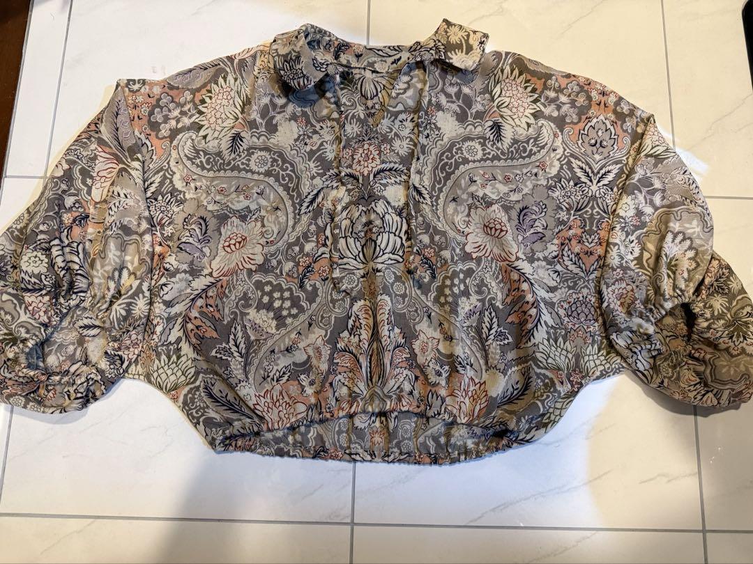 KIARIS vintage 花柄バルーン袖シャツ
