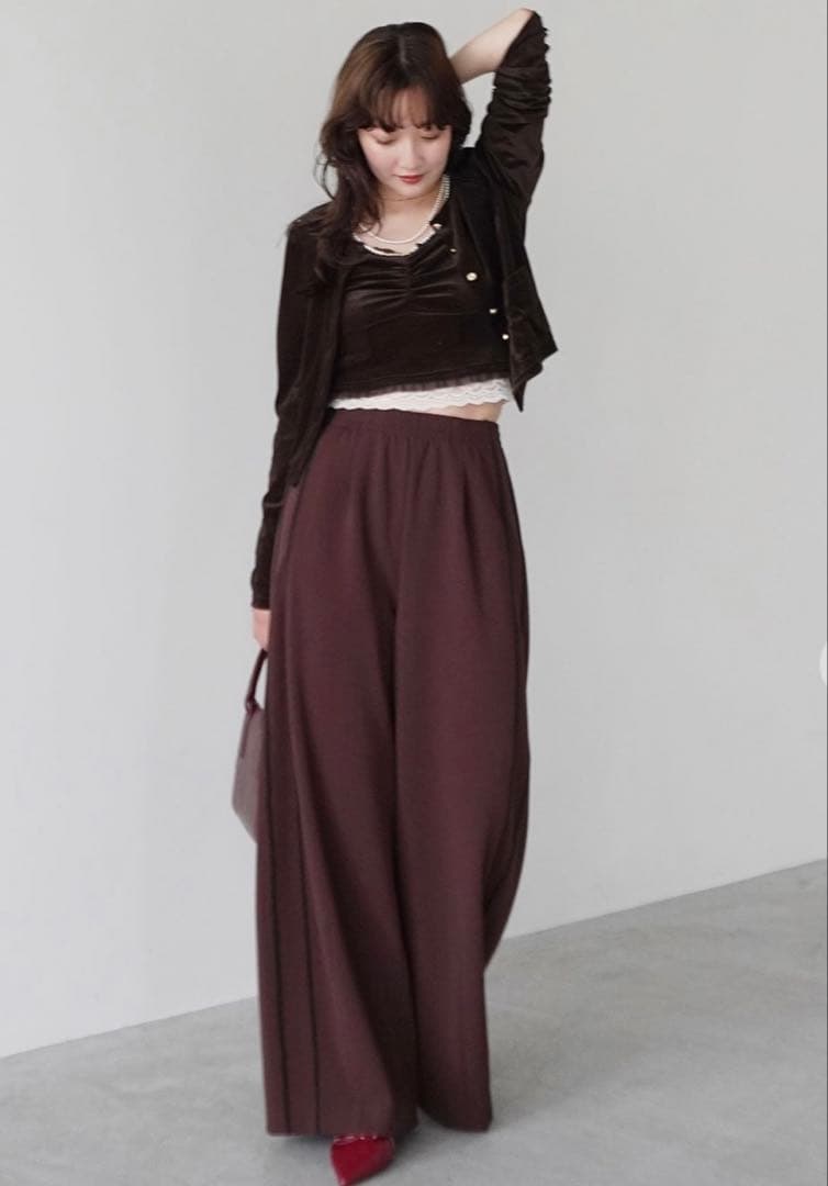 ショート丈ベロアカーディガン