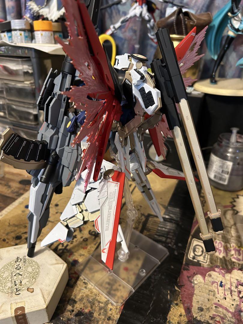 HGCEデスティニーガンダムspeciiゼウスシルエット完成品　全塗装