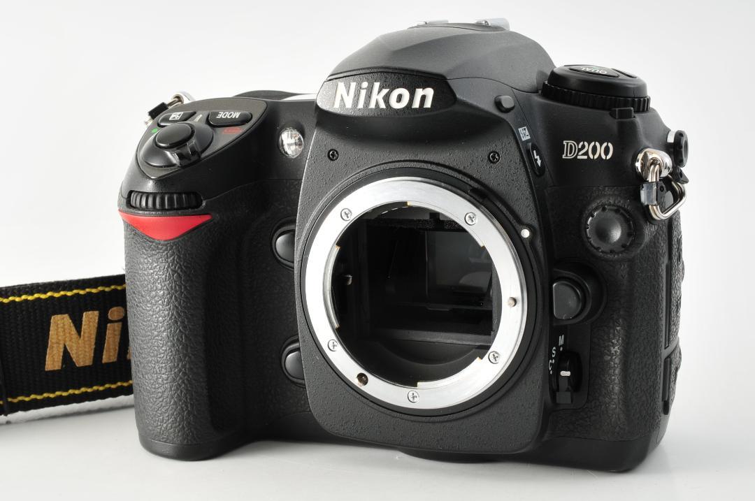 NIKON ニコン D200 ボディ （シャッター数：1506） #1164 - メルカリ