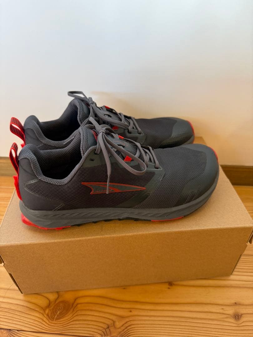 美品ALTRA SUPERIOR 7 US9 27.0㎝ 美品ALTRA SUPERIOR 7 US9 27.0㎝