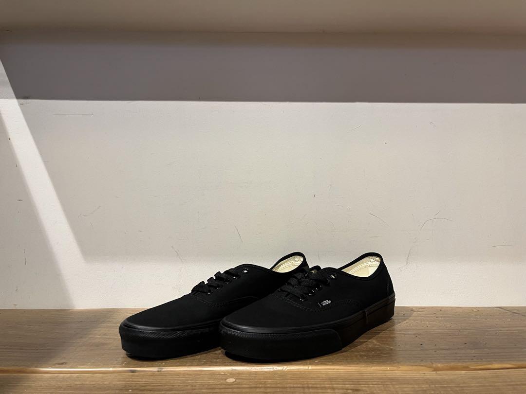 お得セット VANS 29.5cm 赤箱 US正規品 オールブラック AUTHENTIC 靴