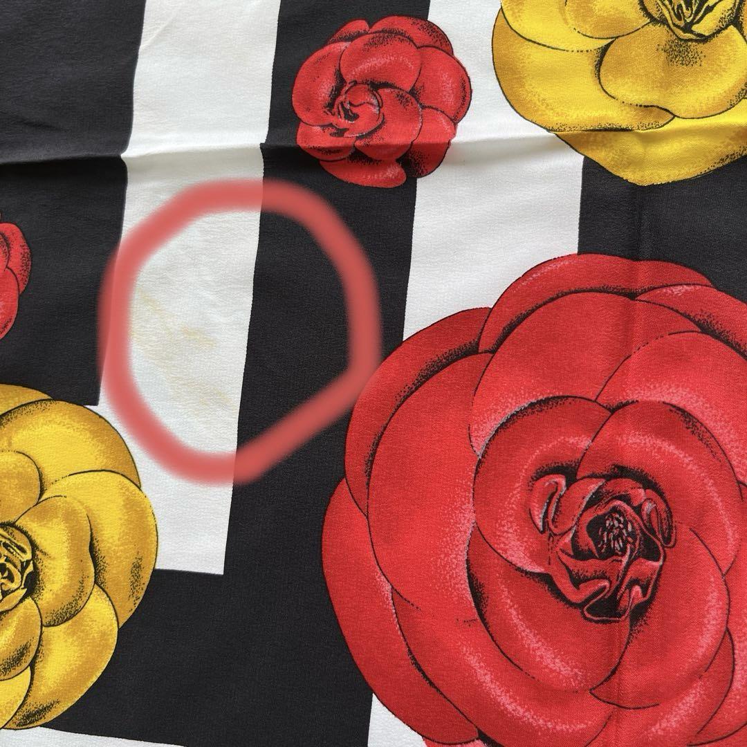 CHANEL カラフルバラ シルクスカーフ