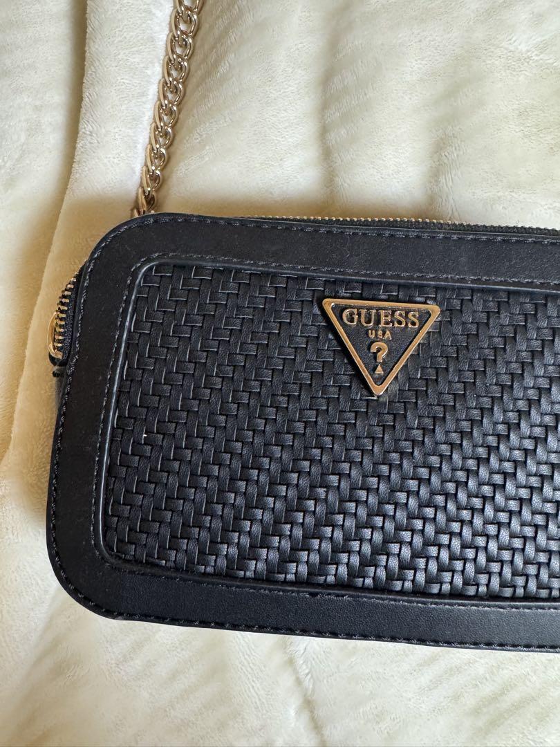 GUESS 編み込みデザイン ショルダーバッグ - メルカリ