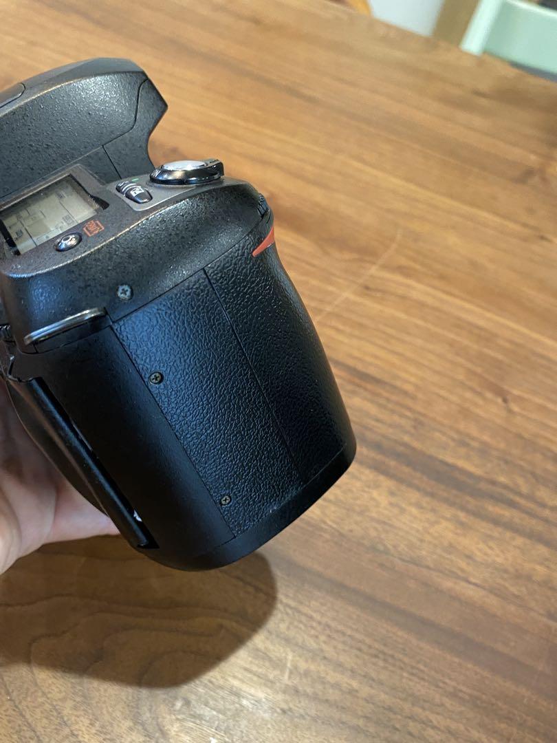 Nikon デジタル一眼レフ D70 と　D50 トキナー70-210 動作品 Nikon デジタル一眼レフ D70 と D50 トキナー70-210 動作品