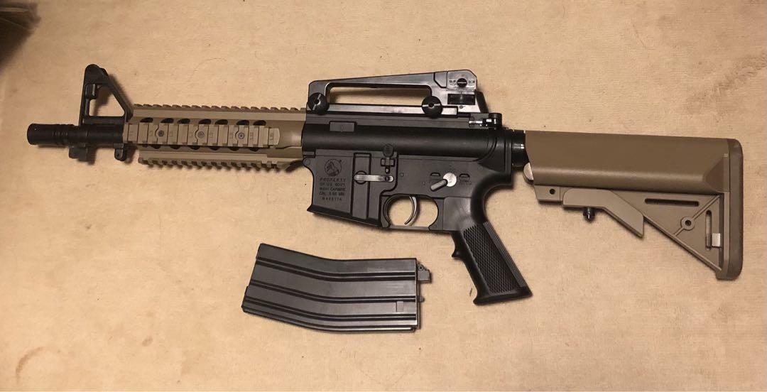 東京マルイ　10歳以上用　M4 CQB タンカラー