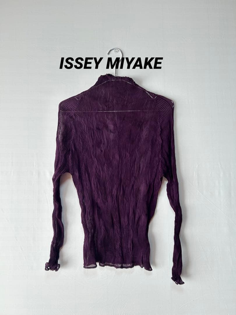 ISSEY MIYAKE プリーツカットソーFREE SIZE・ISSEY MIYAKE