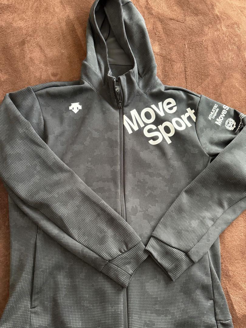 Move Sport ジャージ