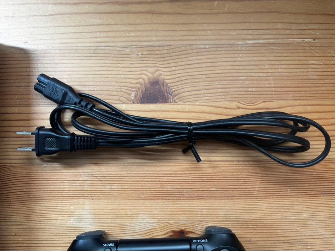 【箱あり】Sony PlayStation 4 500GB ブラック 本体