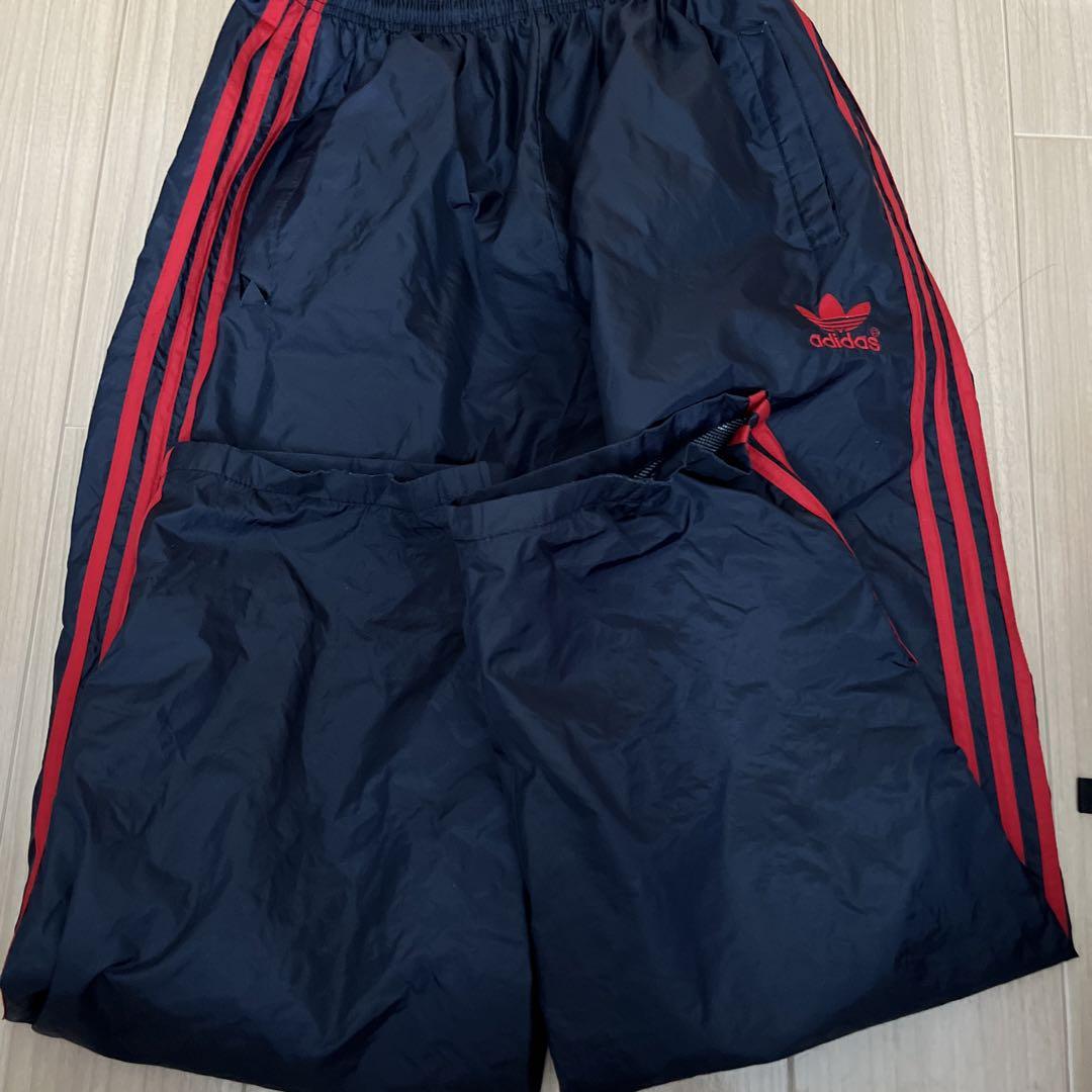 adidas ナイロンパンツ