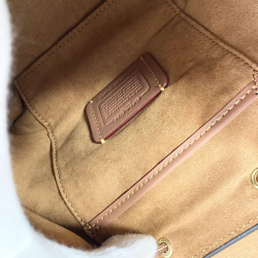 COACH リア　バックパック21・シグネチャー テキスタイル ジャカード