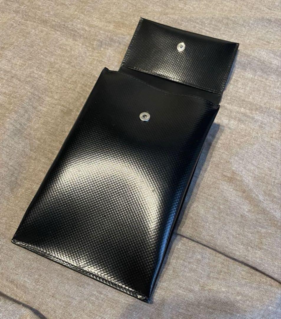マルニ　スマホショルダー