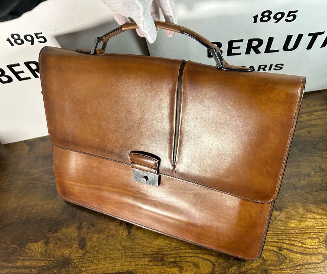 未使用 112万円 Berluti ガスパール パティーヌ レザーブリーフケース 未使用 112万円 Berluti ガスパール パティーヌ レザーブリーフケース