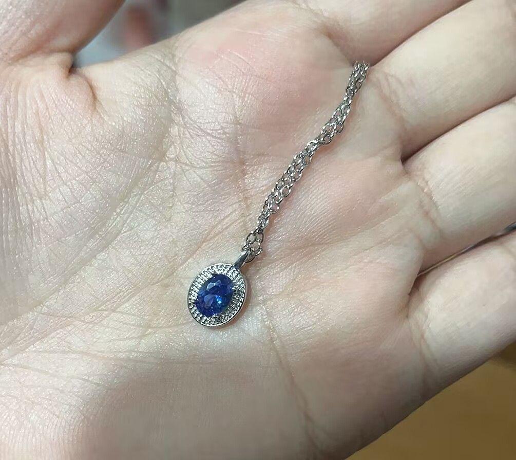青色宝石 シルバーペンダントネックレス