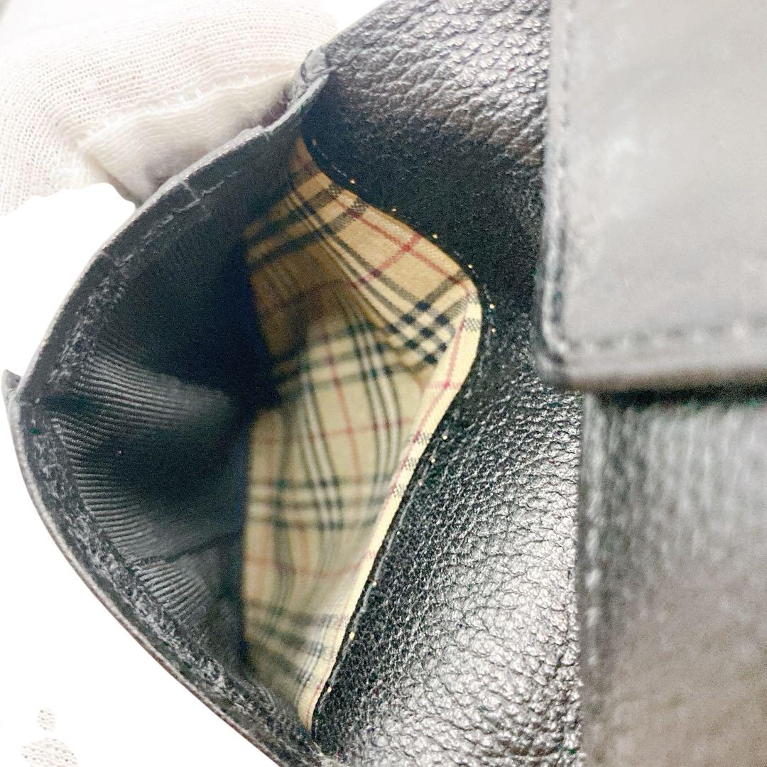 BURBERRY✨二つ折り財布 ノバチェック レザー ロゴ型押し ブラック BURBERRY✨二つ折り財布 ノバチェック レザー ロゴ型押し ブラック