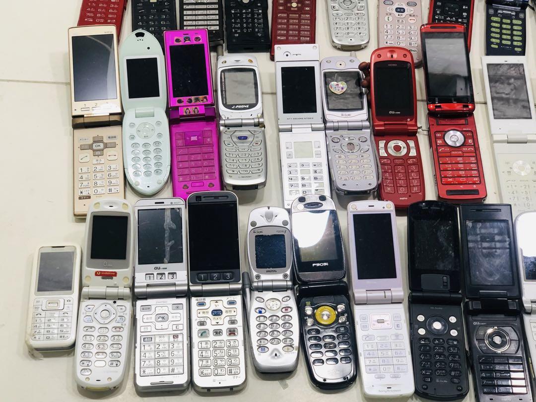 ガラケー 携帯 49台 docomo au softbank 状況品 ジャンク ガラケー 携帯 49台 docomo au softbank 状況品 ジャンク - メルカリ