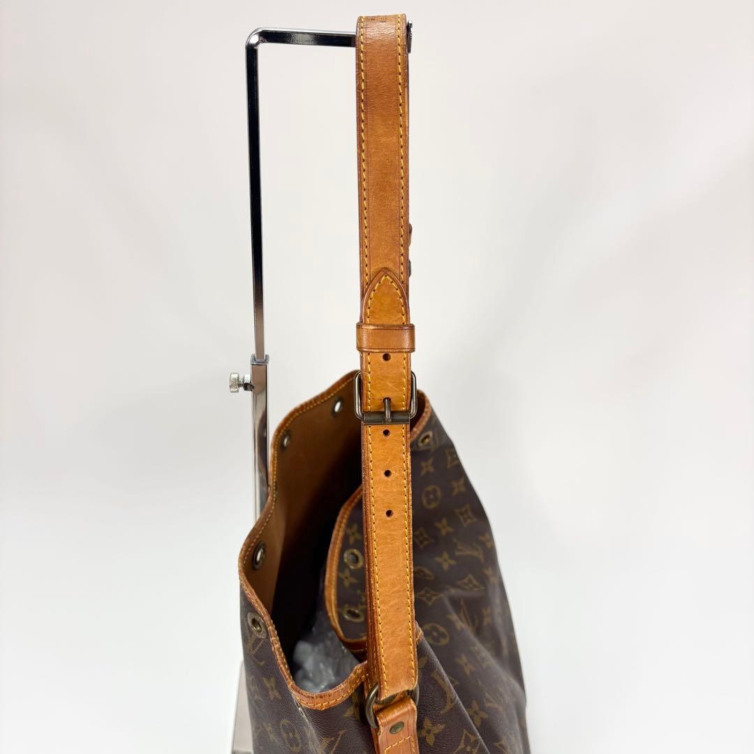 LOUIS VUITTON プチノエ ショルダーバッグM42226