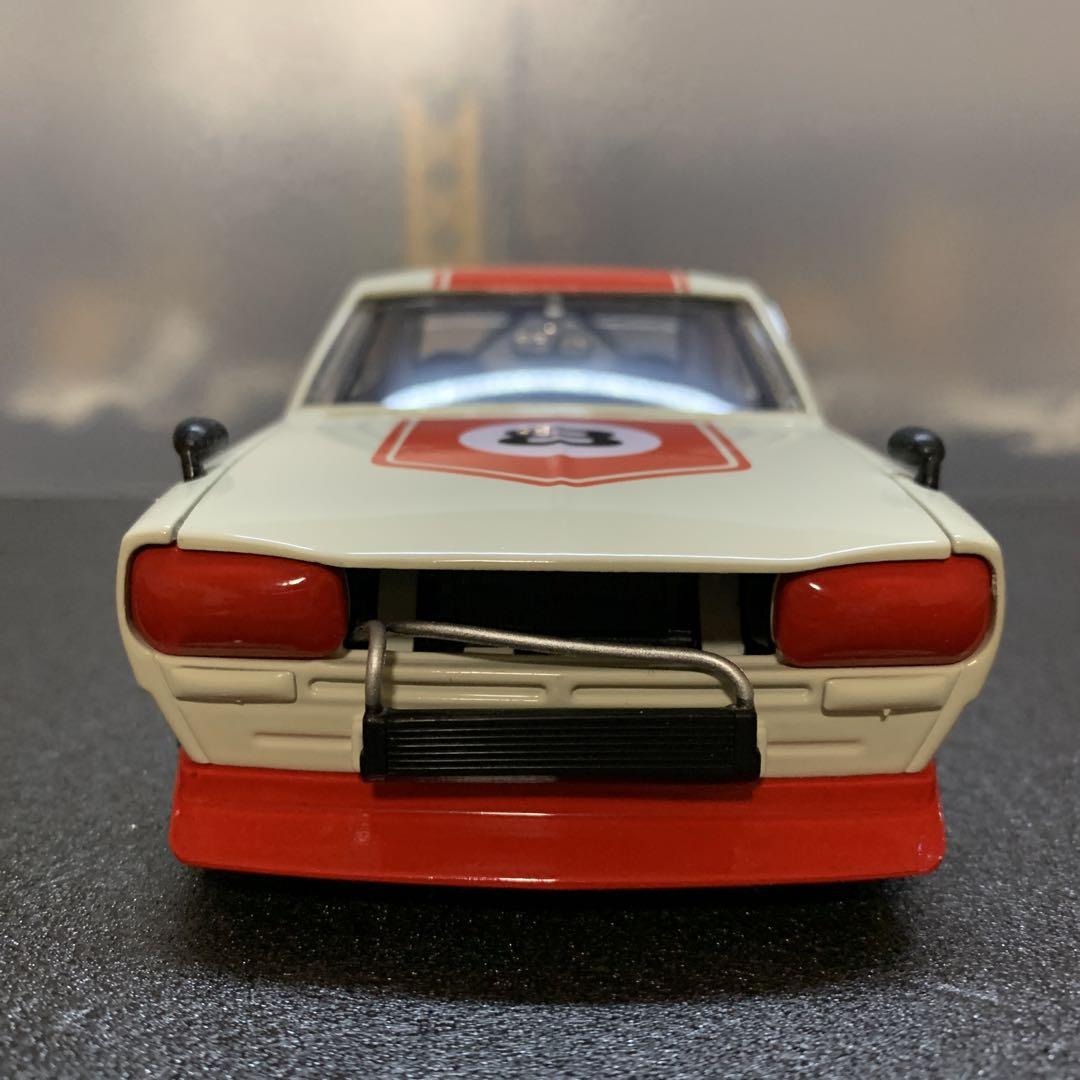 587 美品 スカイライン 2000 GTR ハコスカ　1/24ミニカー